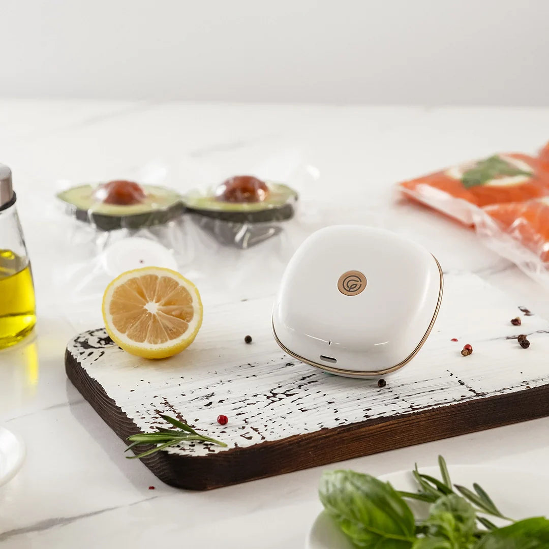 ChefGlory™ SealPro Compact Vacuum Sealer, 30 Vaccum Bags